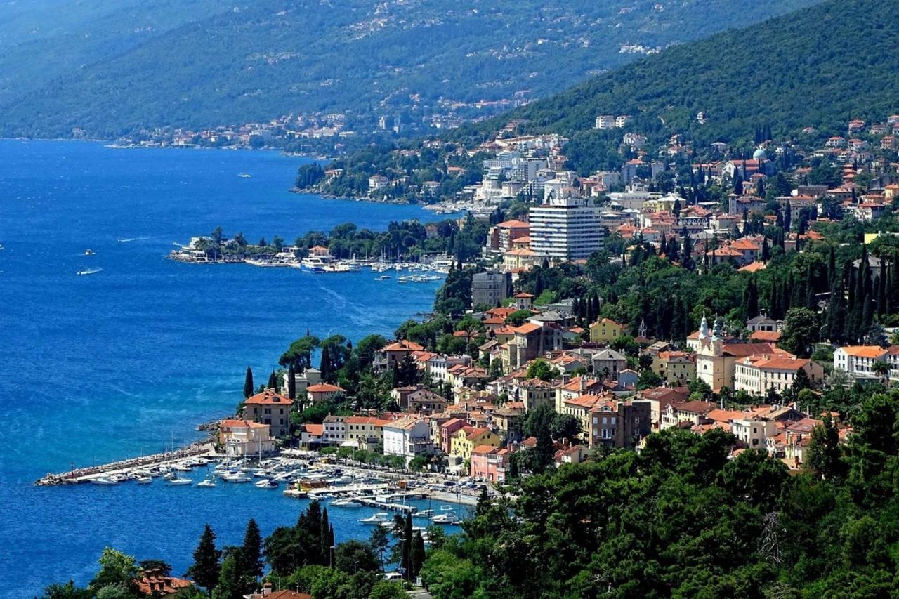 Pelda Apartment, Sea View, Parking, Pet Friendly * Opatija